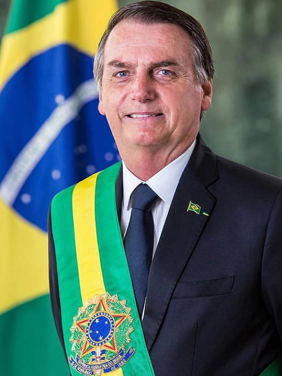 bolsonaro com faixa
