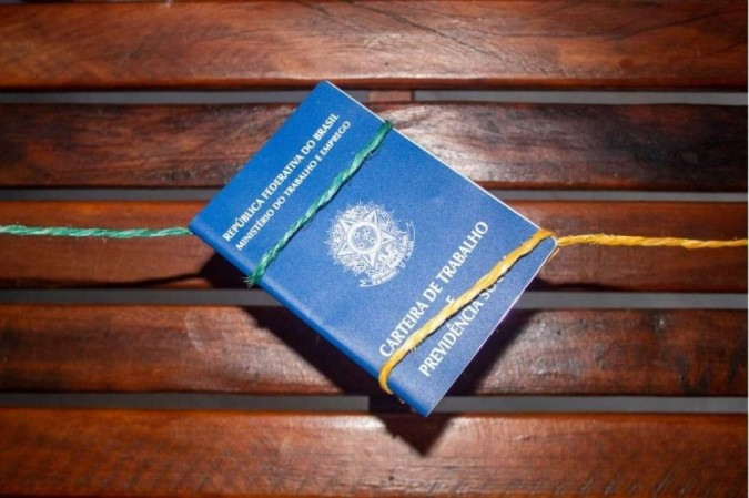 desemprego queda 2023
