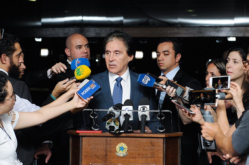 eunicio presidente do senado