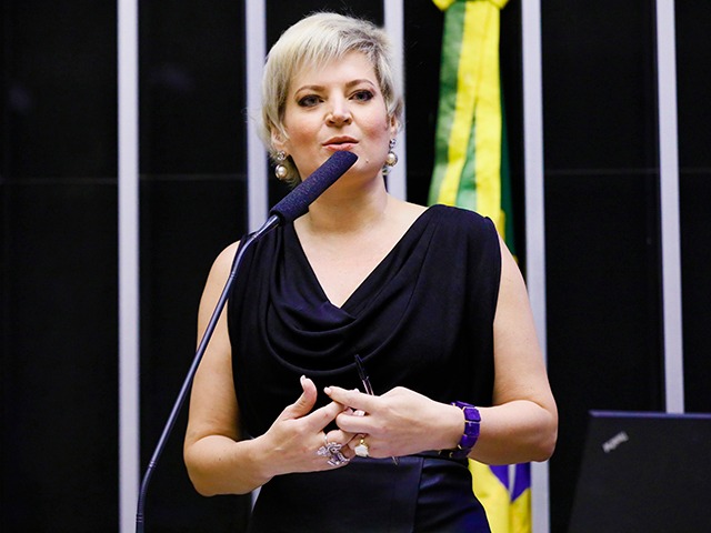 joice hasselmann de saida do psl