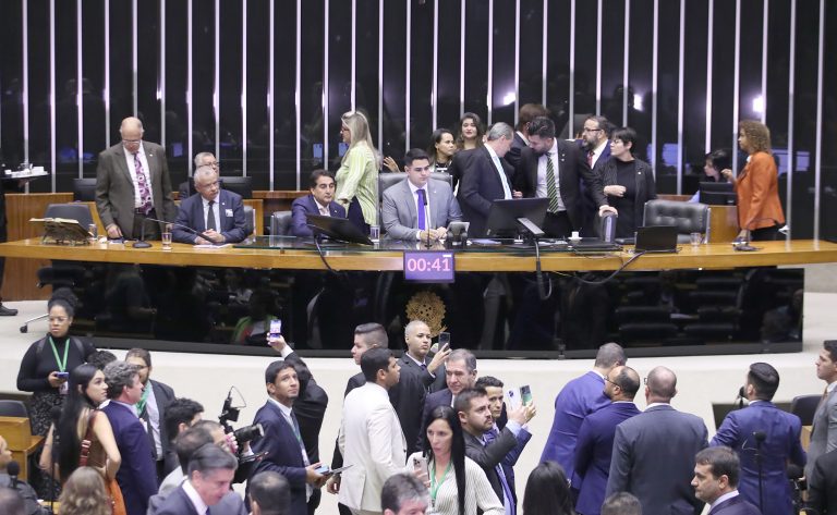 plp 12 24 comissao geral