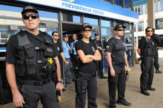 policiais contra reforma da previdncia INSS